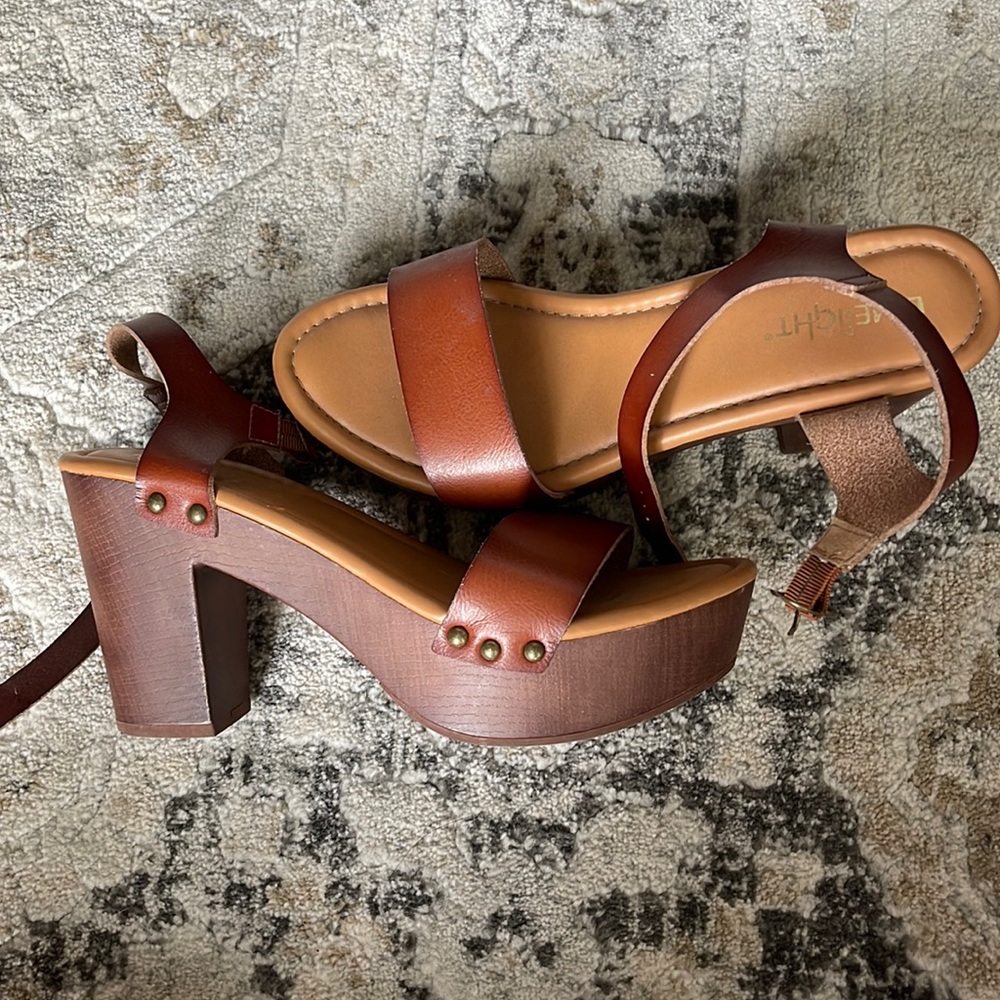 Heeled sandals